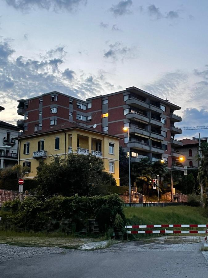 Karl&Deby Lugano Stazione/Centro Appartement Buitenkant foto